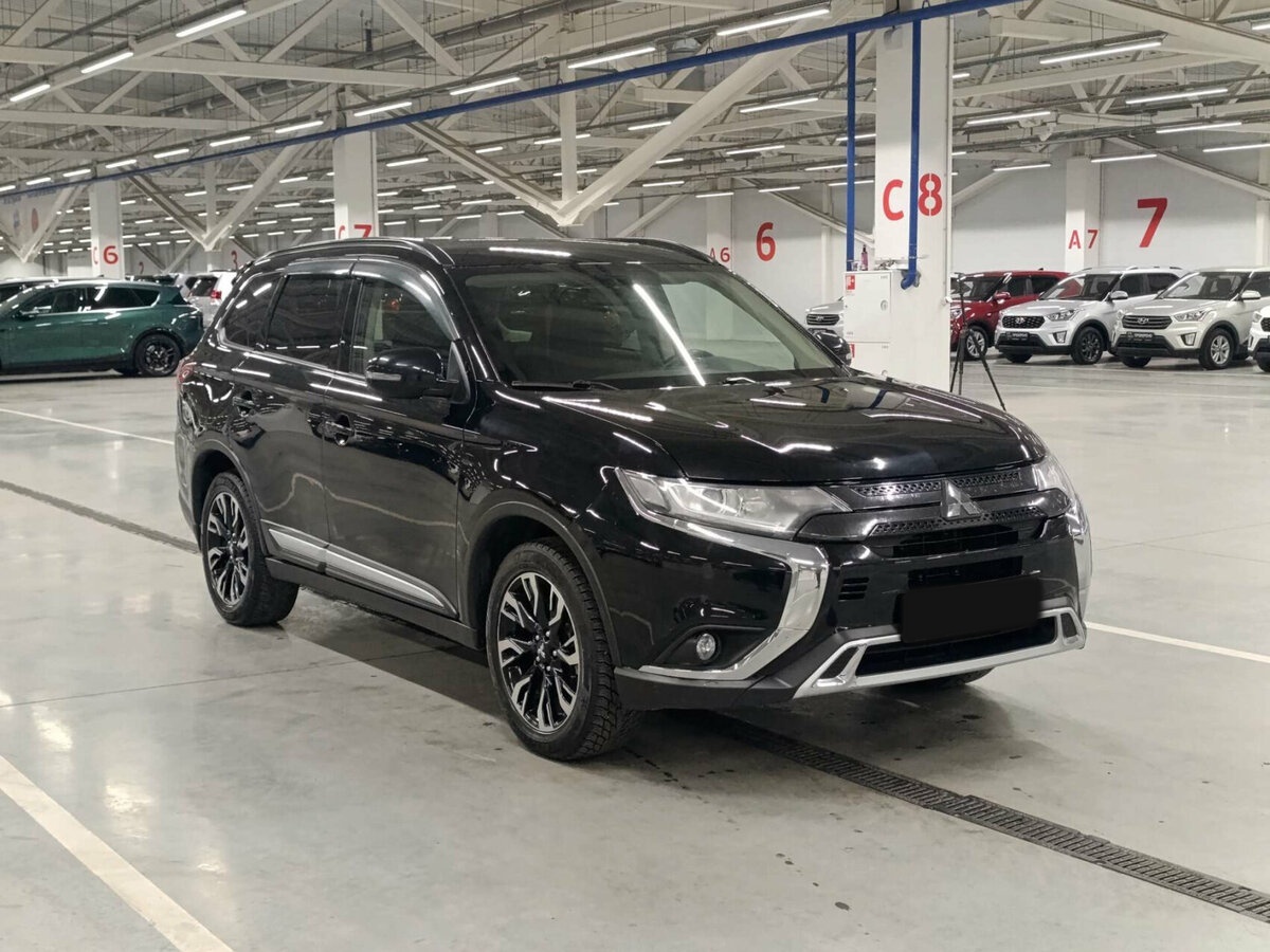 Mitsubishi Outlander III Рестайлинг 3, 2021 Фото №3