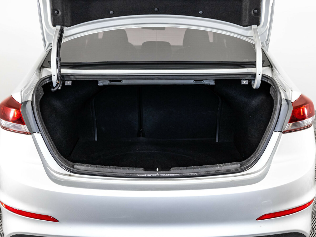 Hyundai Elantra VI (AD), 2016 Фото №14