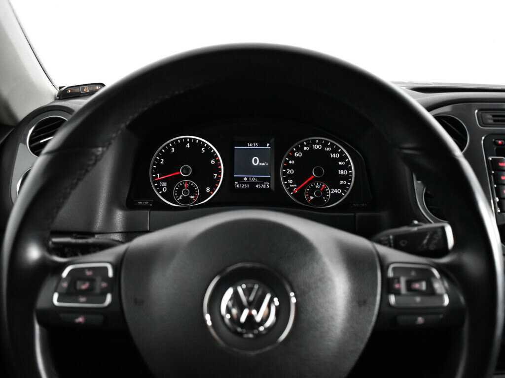 Volkswagen Tiguan, 2012 Фото №11