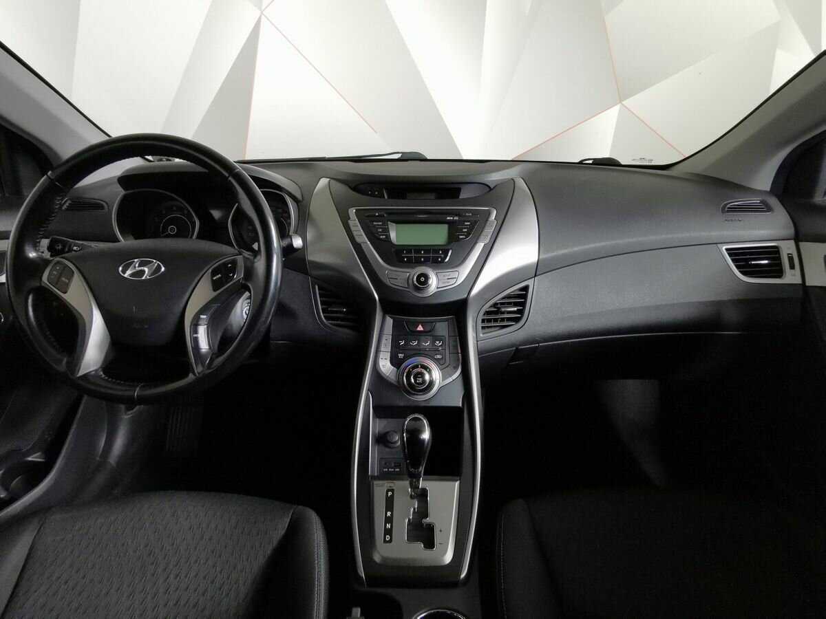 Hyundai Elantra, 2012 Фото №10
