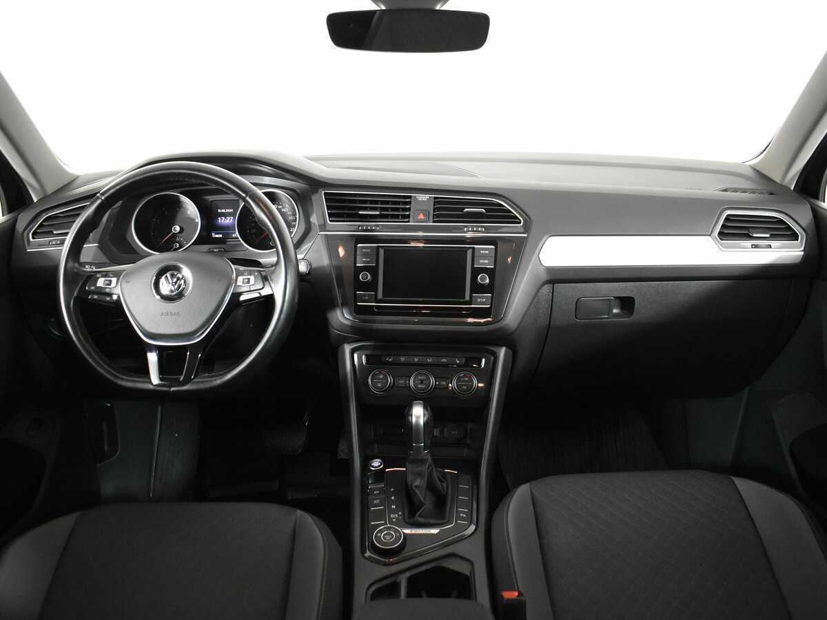 Volkswagen Tiguan, 2018 Фото №15