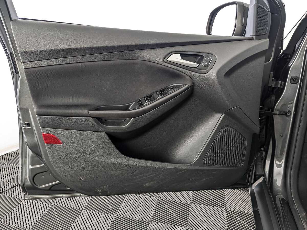 Ford Focus, 2019 Фото №15