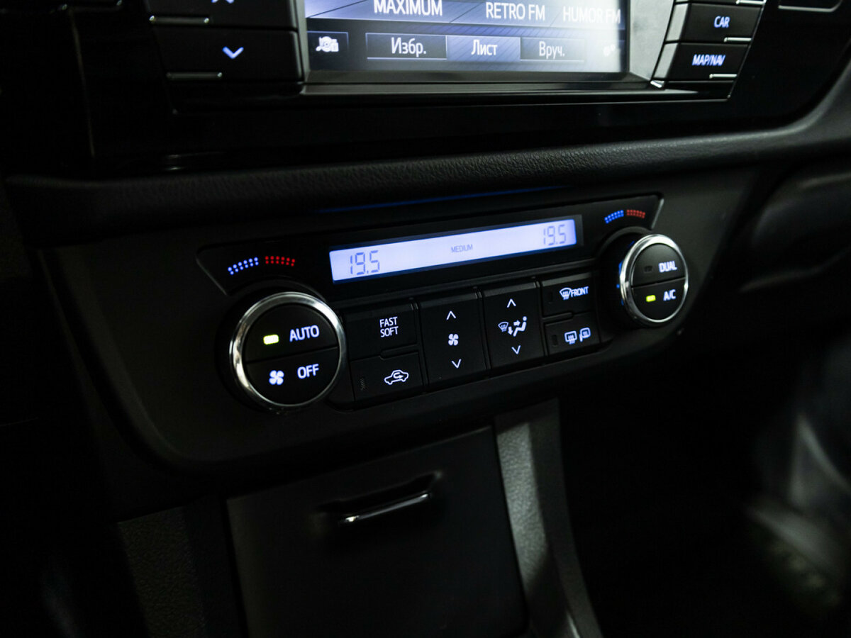 Toyota Corolla XI (E160, E170, E180), 2014 Фото №15