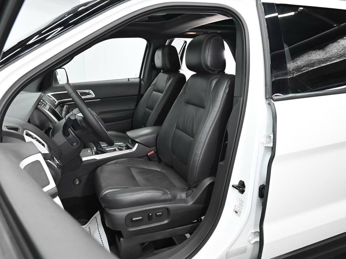 Ford Explorer Sport, 2013 Фото №6