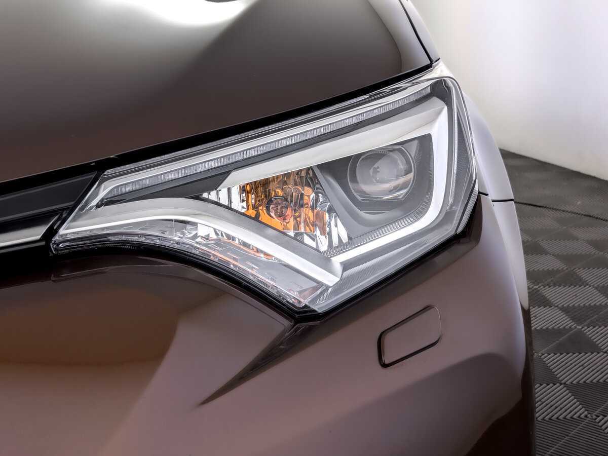 Toyota RAV4, 2017 Фото №17