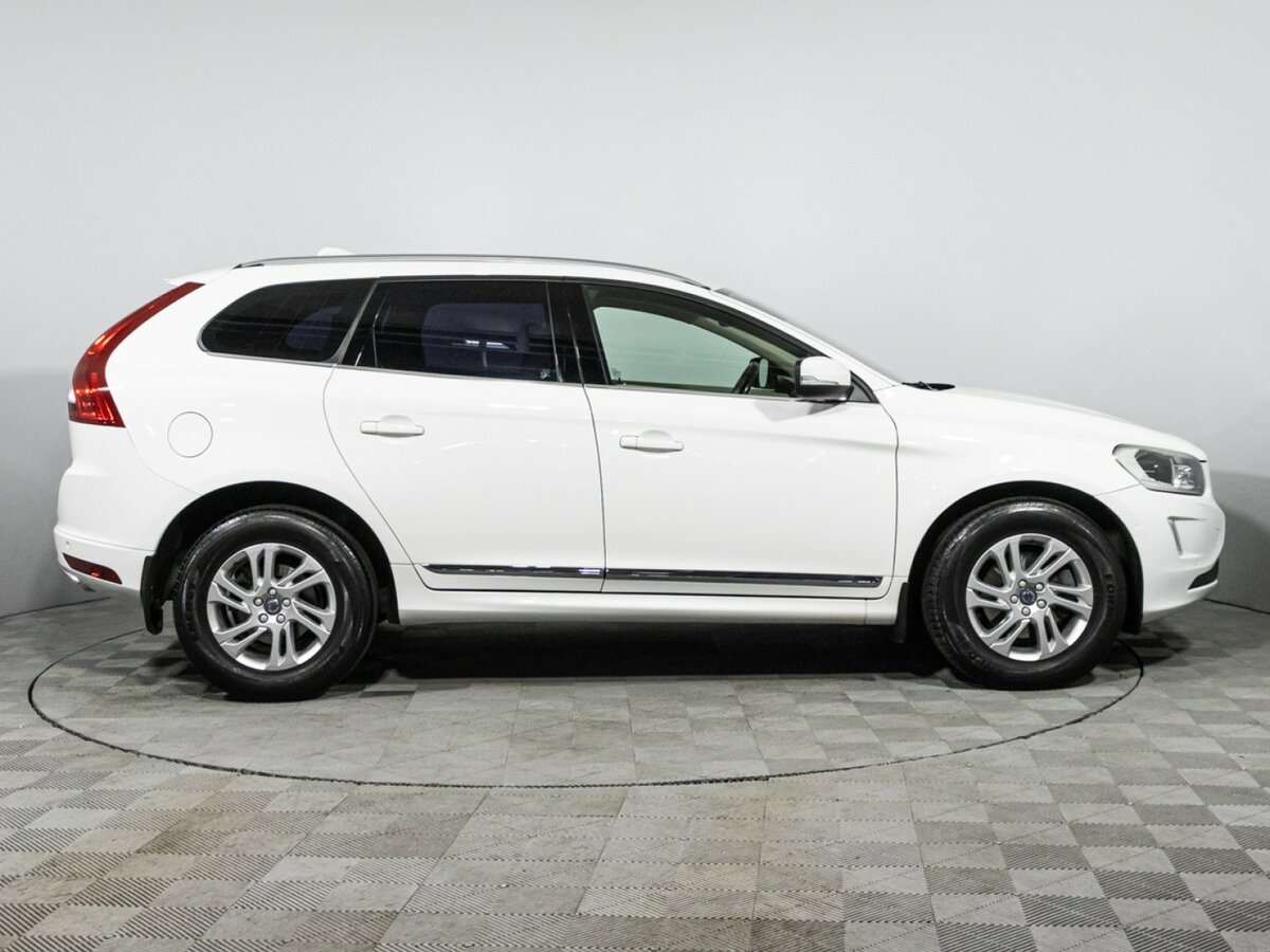 Volvo XC60 I Рестайлинг, 2016 Фото №4