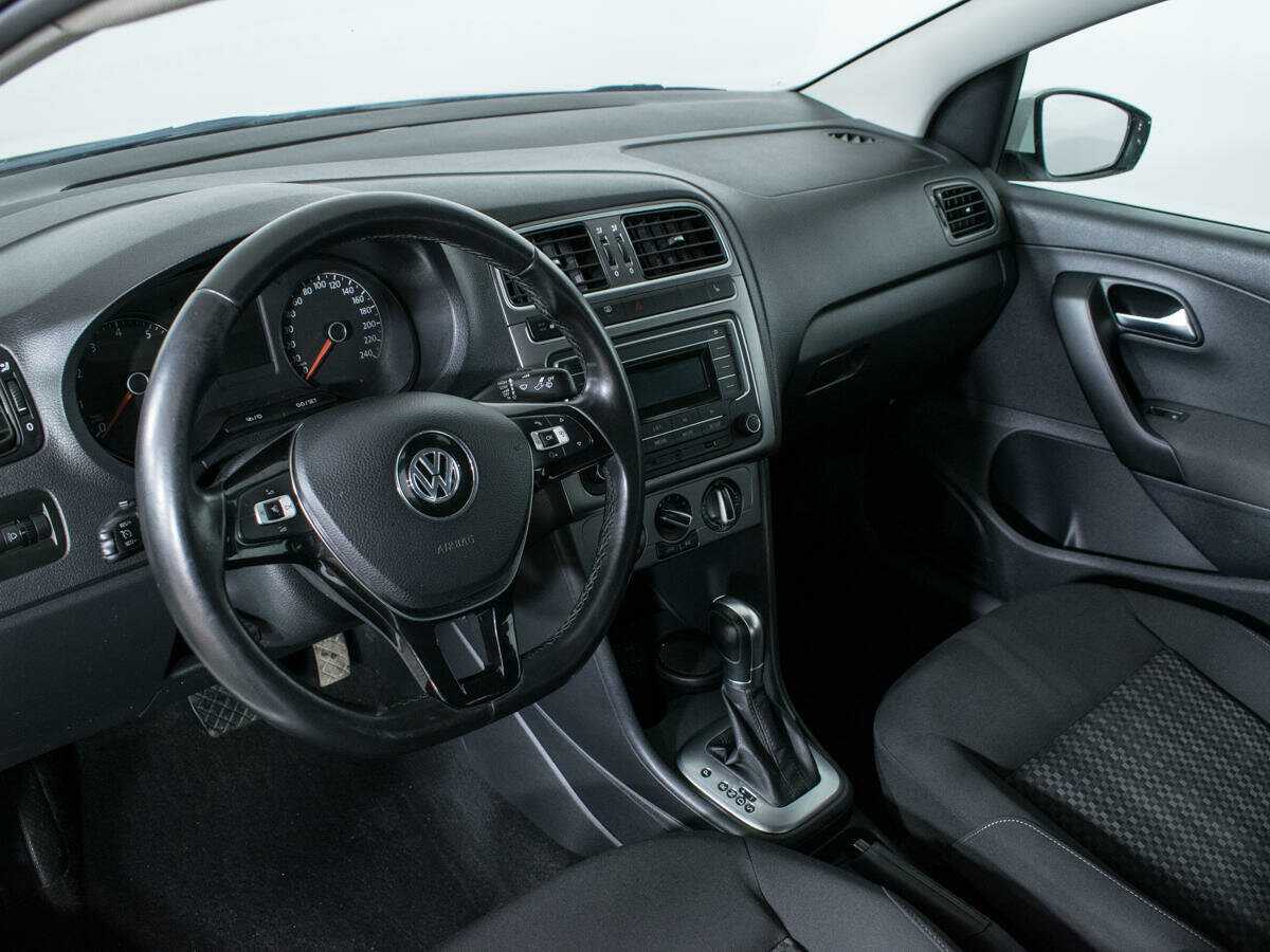 Volkswagen Polo, 2020 Фото №13