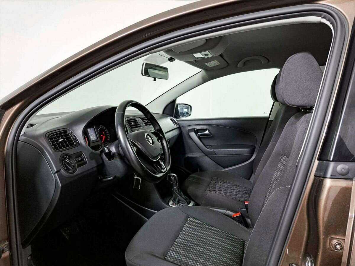 Volkswagen Polo, 2016 Фото №14