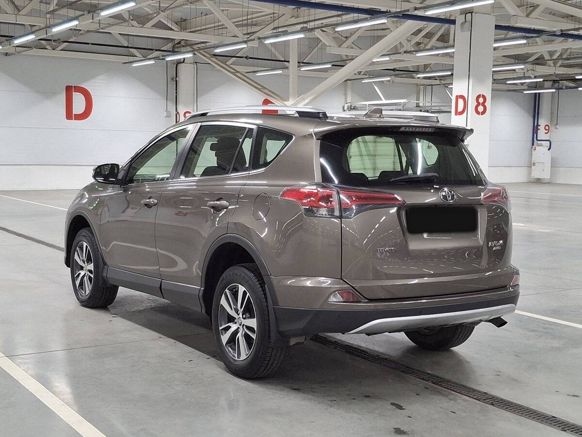 Toyota RAV4 IV (XA40) Рестайлинг, 2015 Фото №7
