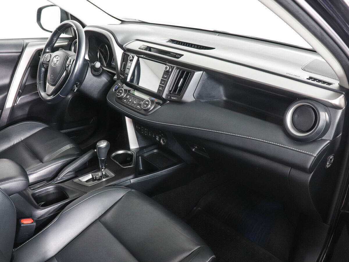 Toyota RAV4, 2018 Фото №10