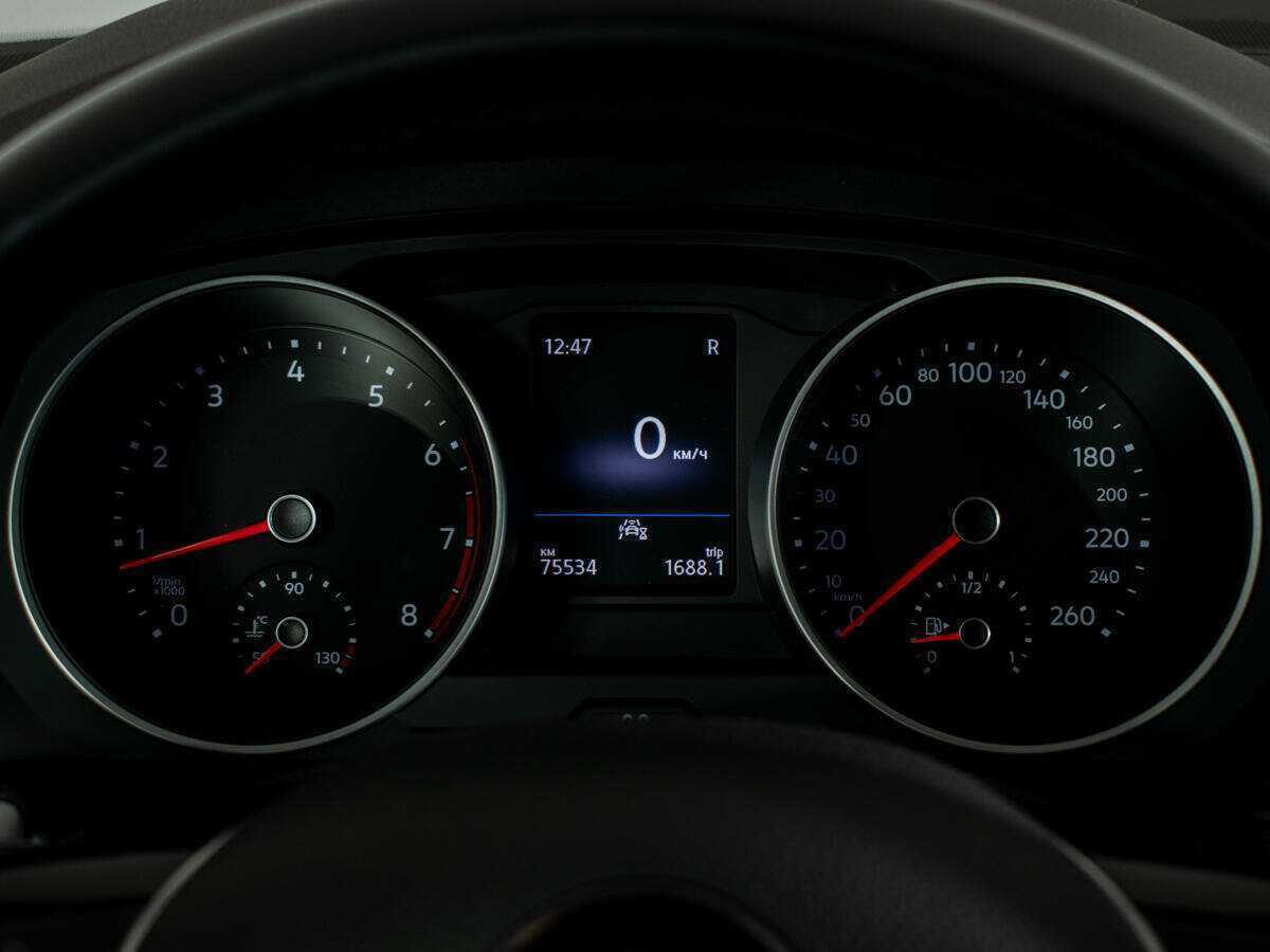 Volkswagen Tiguan L, 2020 Фото №10