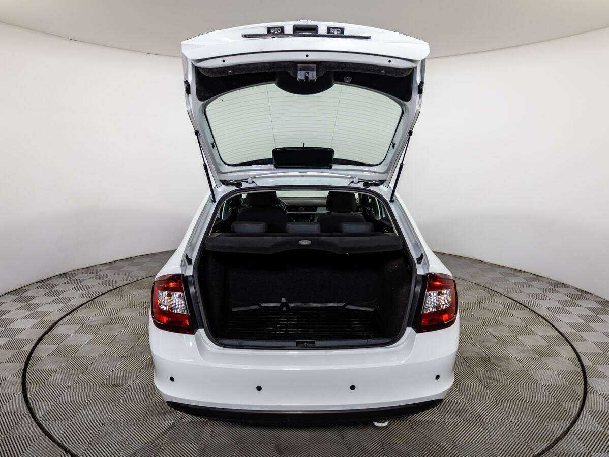 Skoda Rapid, 2017 Фото №13