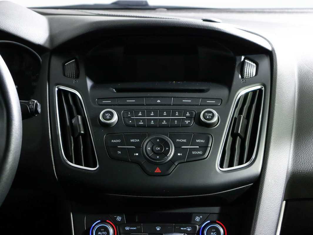 Ford Focus, 2018 Фото №11