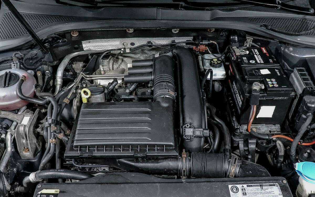 Volkswagen Golf, 2014 Фото №15