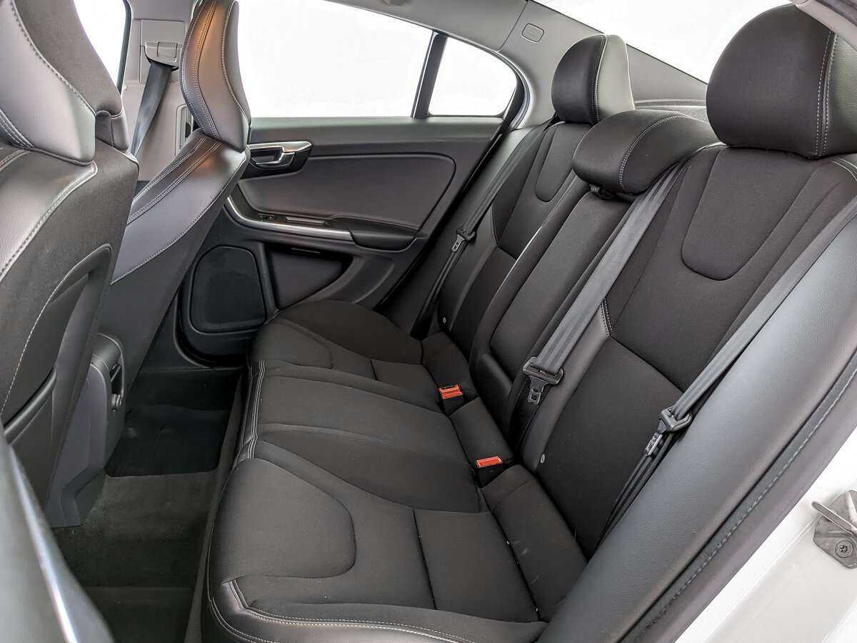 Volvo S60, 2015 Фото №10