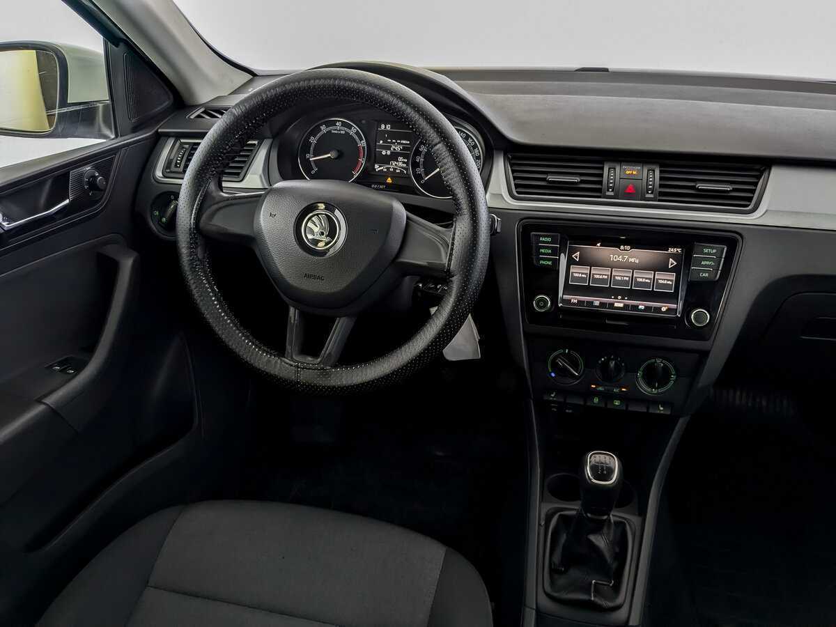 Skoda Rapid, 2017 Фото №26