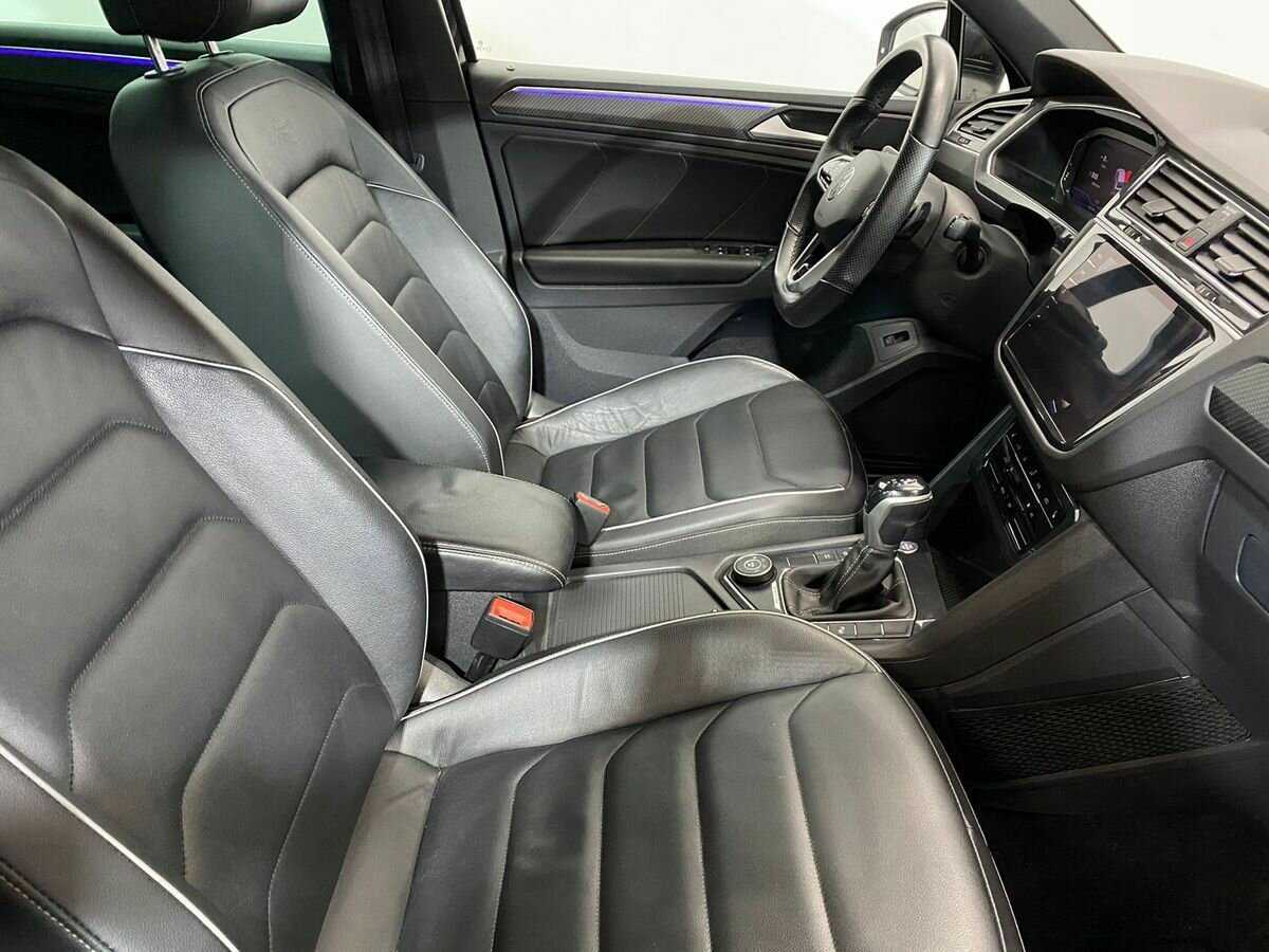 Volkswagen Tiguan, 2021 Фото №10