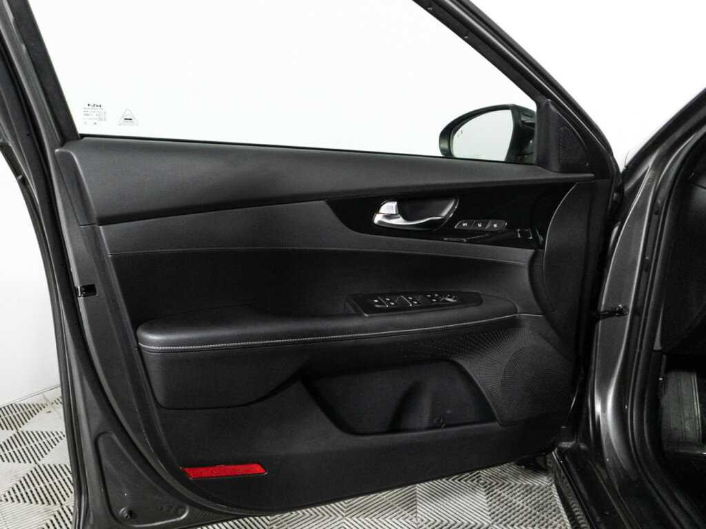 Kia Cerato, 2022 Фото №25