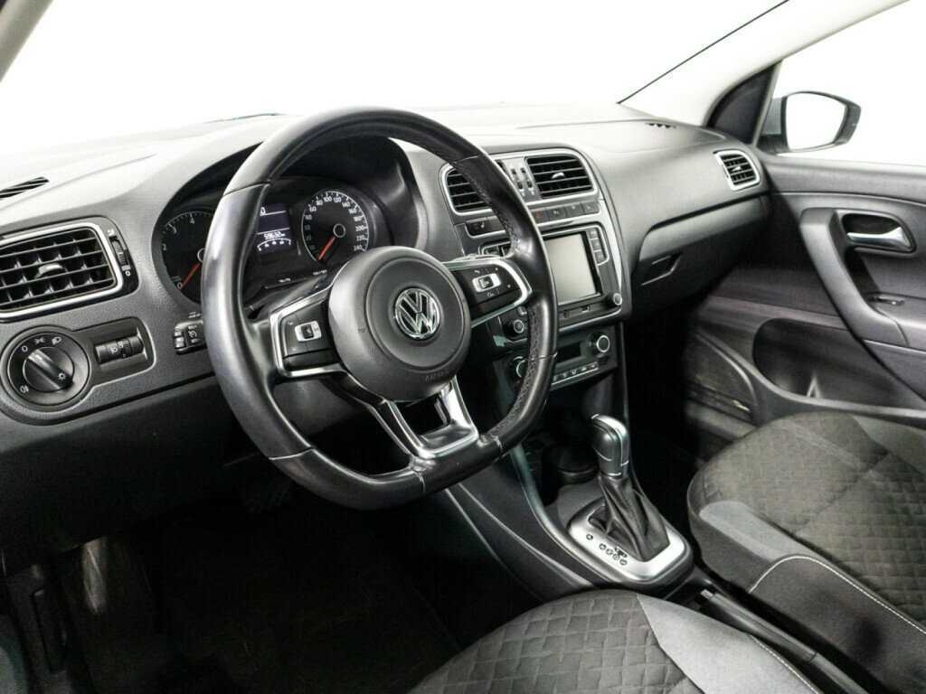 Volkswagen Polo, 2018 Фото №11