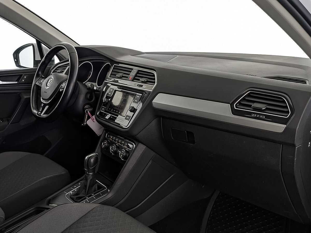 Volkswagen Tiguan, 2018 Фото №11