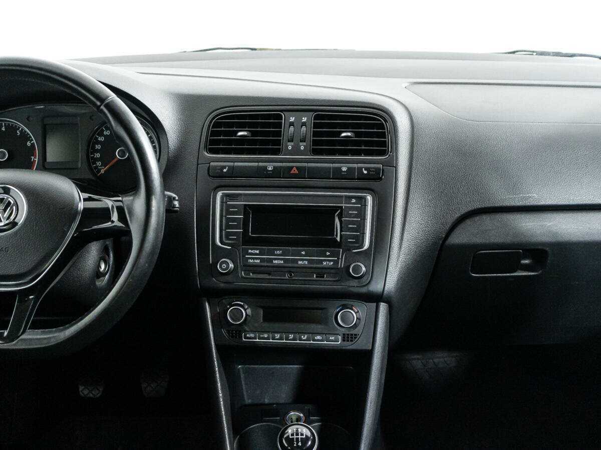 Volkswagen Polo, 2016 Фото №13