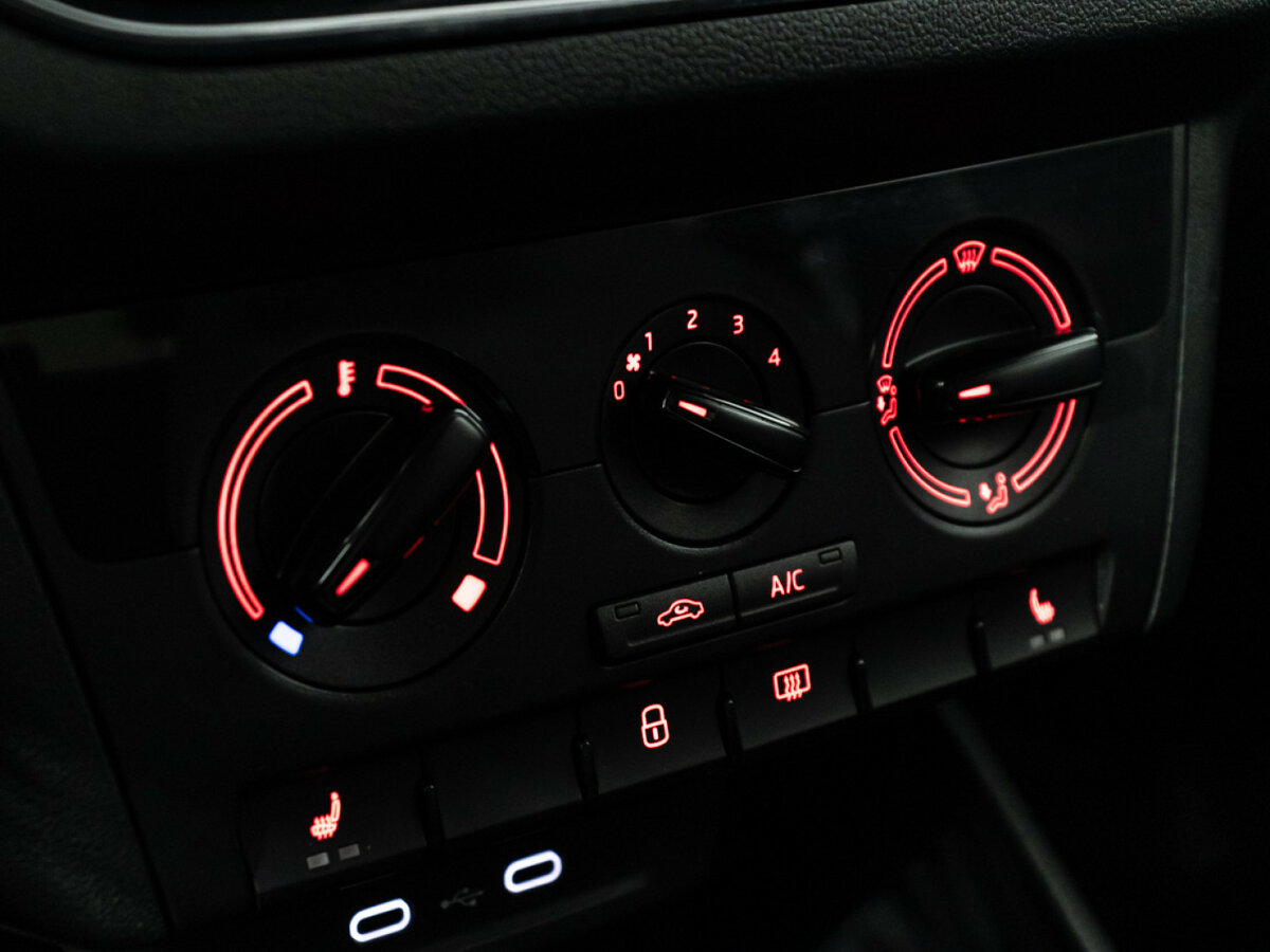 Volkswagen Polo VI, 2021 Фото №15