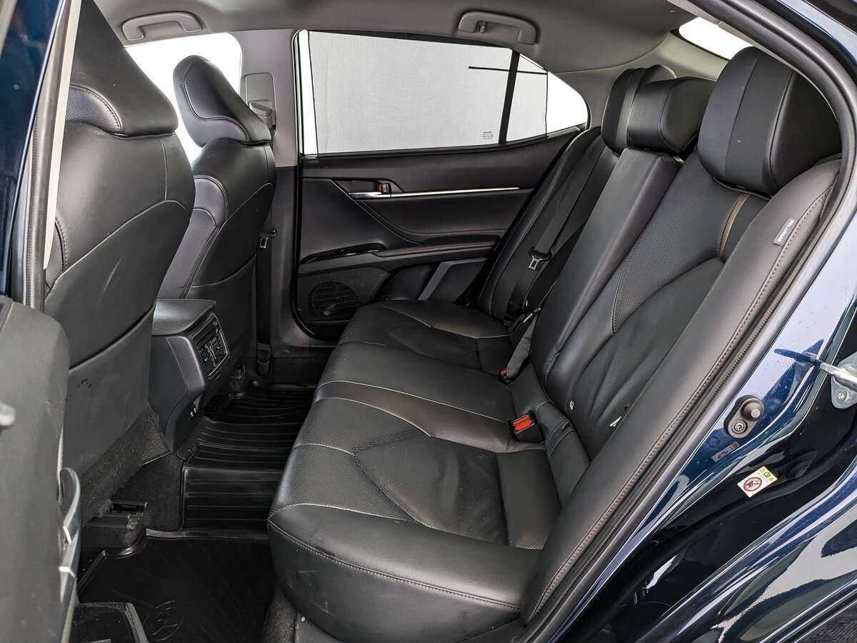 Toyota Camry, 2018 Фото №14