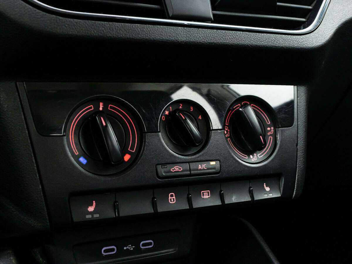 Volkswagen Polo, 2021 Фото №14