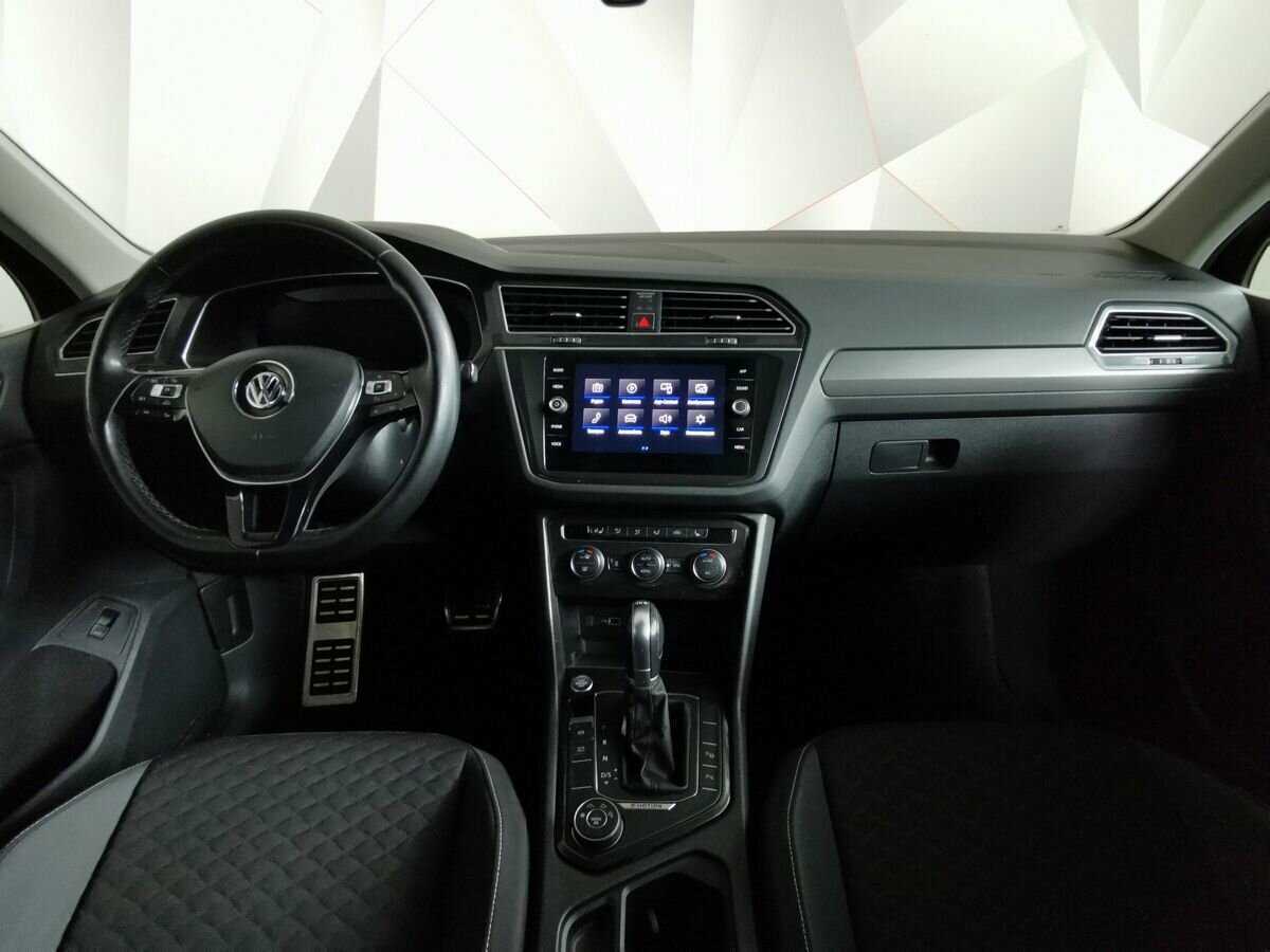 Volkswagen Tiguan, 2018 Фото №10