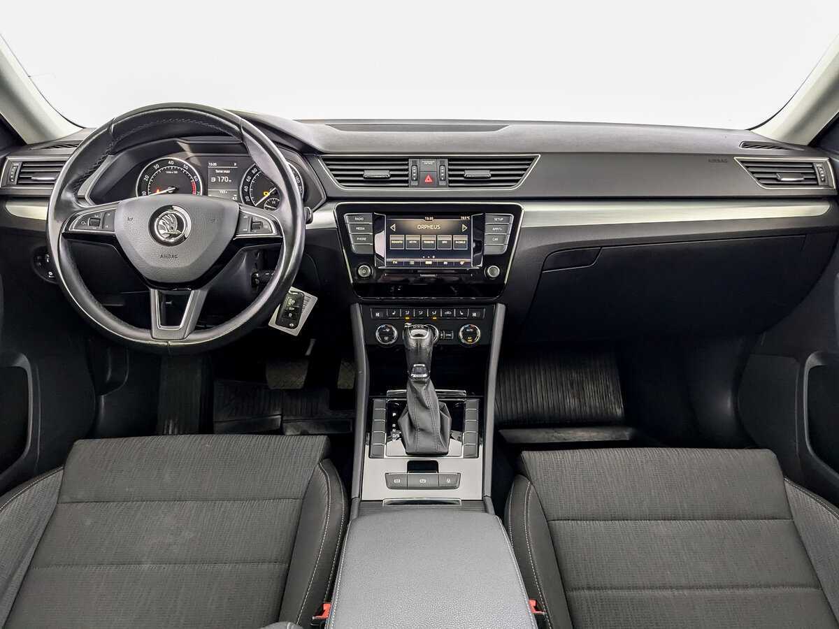 Skoda Superb, 2019 Фото №14