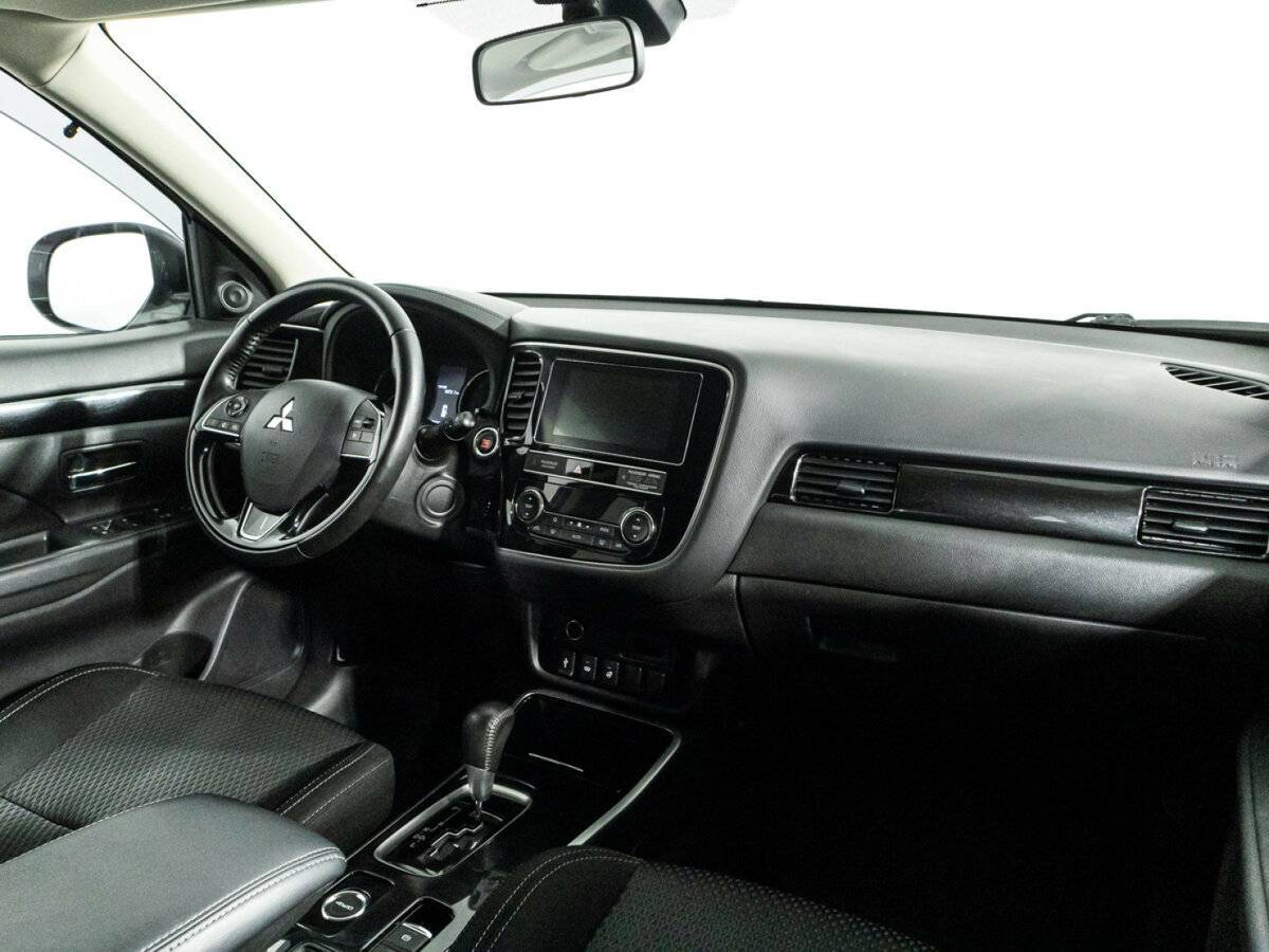 Mitsubishi Outlander, 2018 Фото №9
