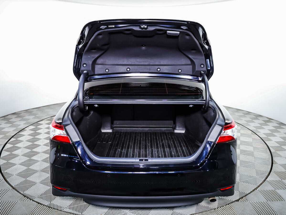 Toyota Camry, 2022 Фото №17