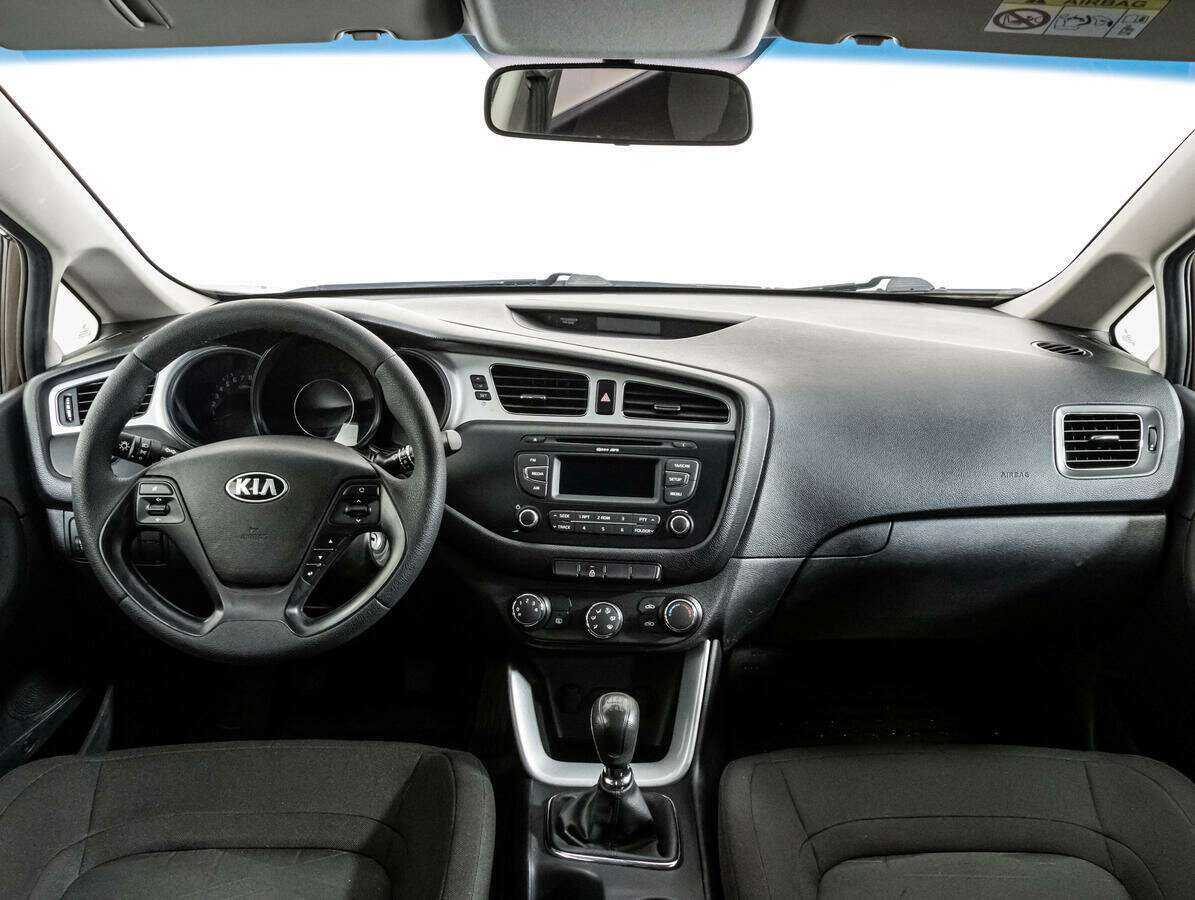 Kia Ceed, 2015 Фото №10