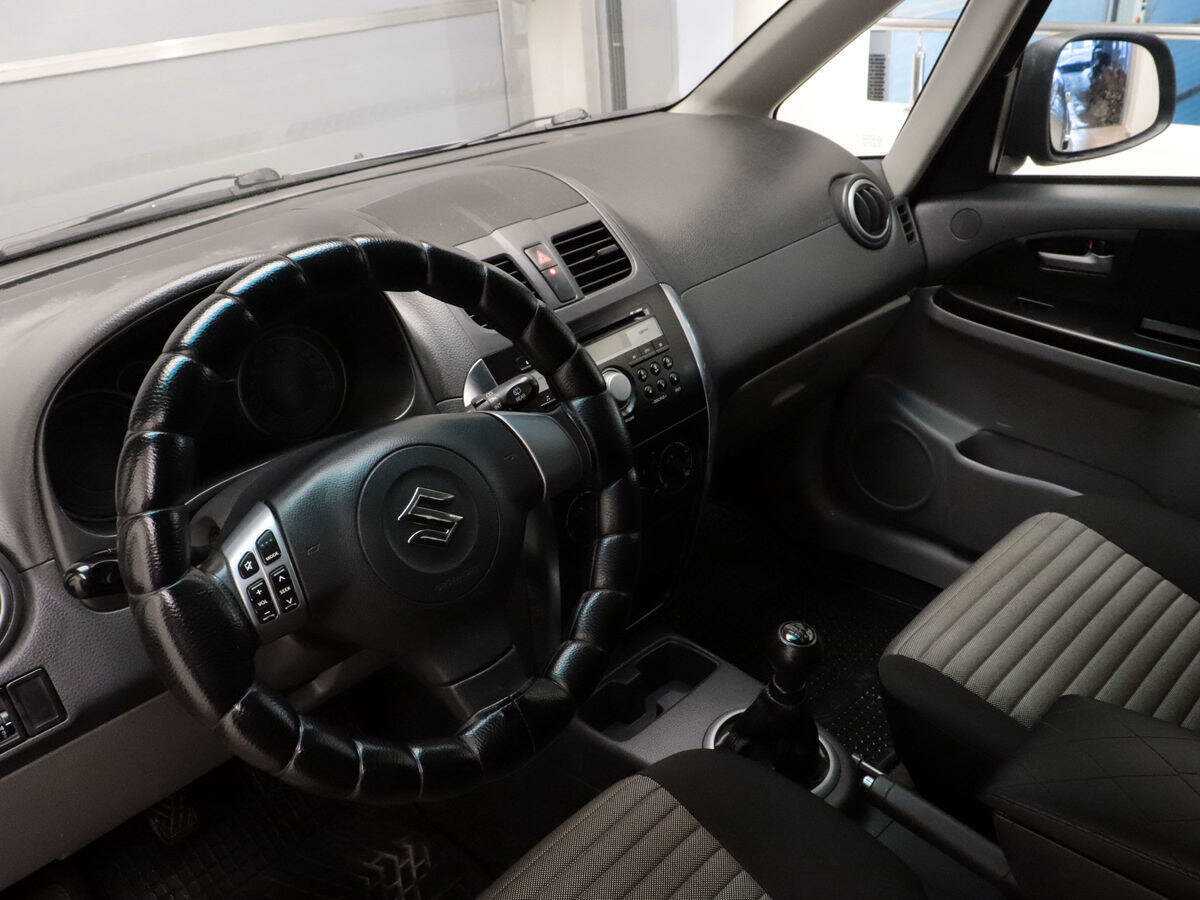 Suzuki SX4, 2012 Фото №9