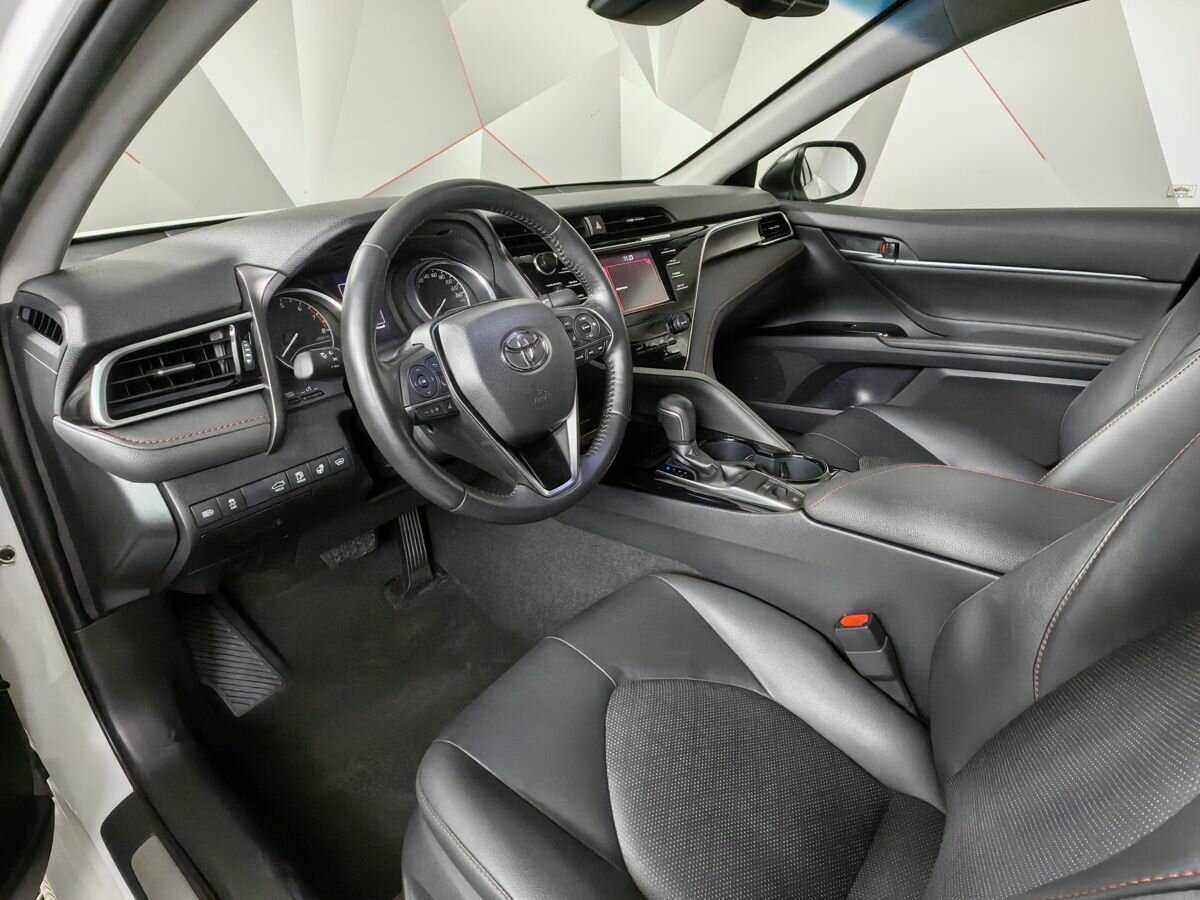 Toyota Camry, 2020 Фото №14