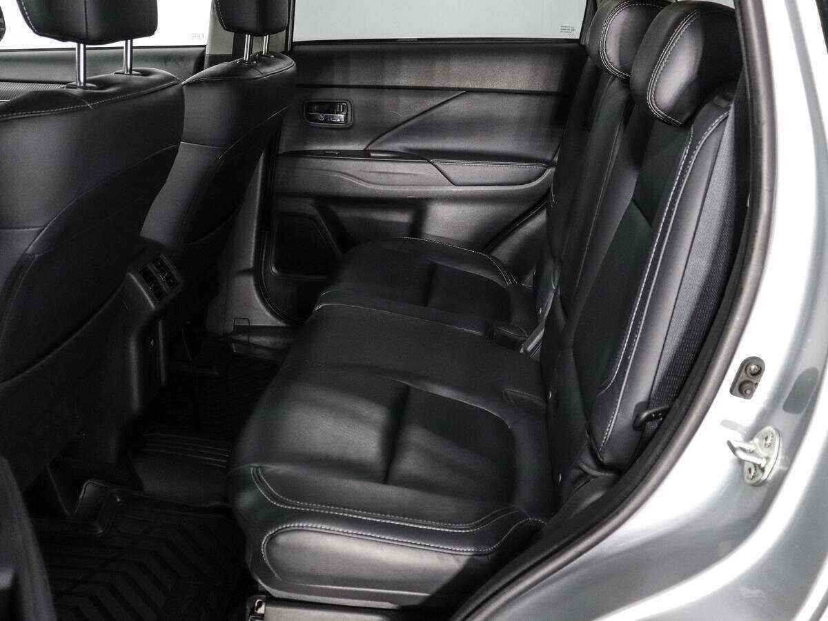 Mitsubishi Outlander, 2019 Фото №8