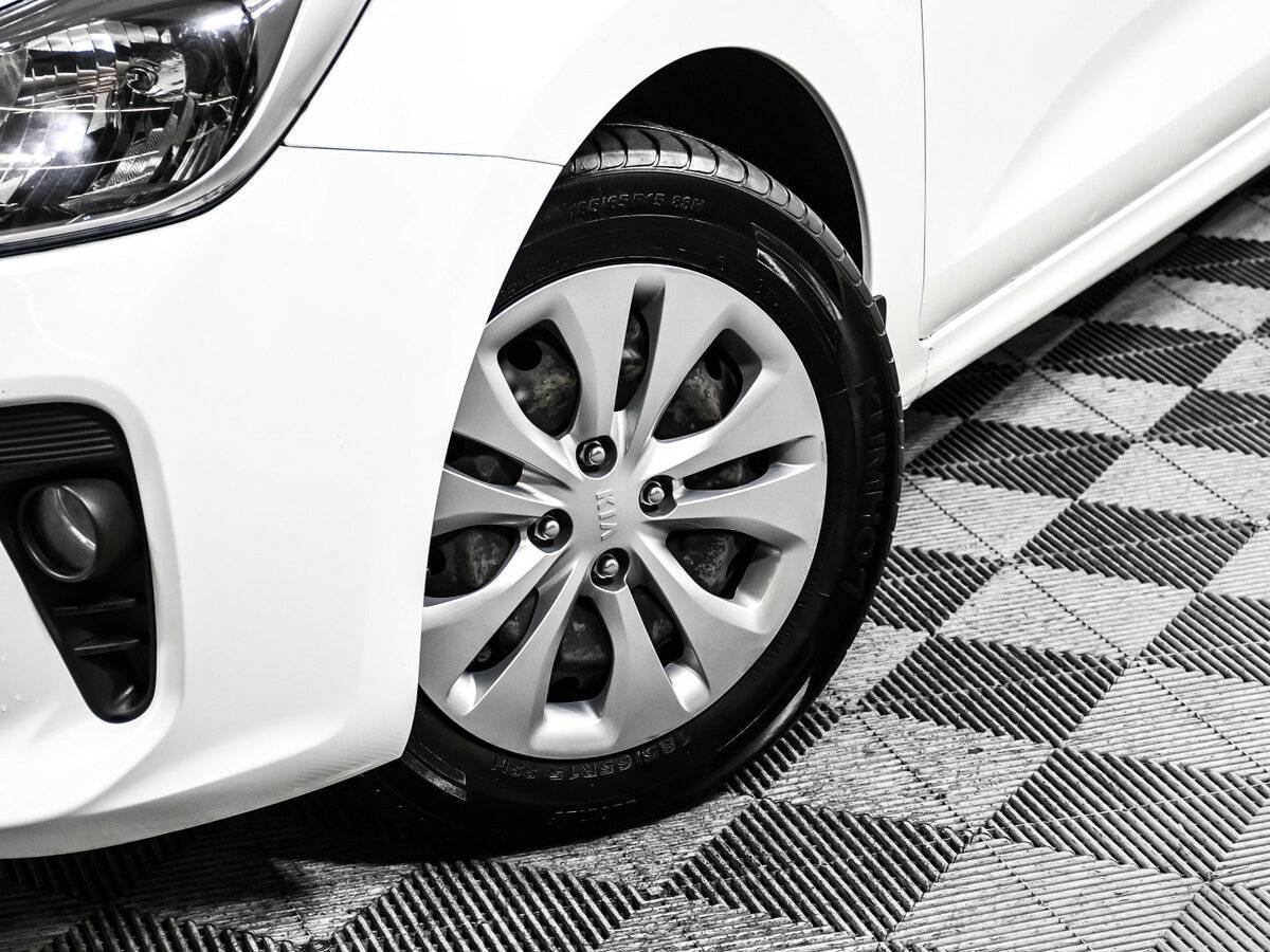 Kia Rio, 2018 Фото №14