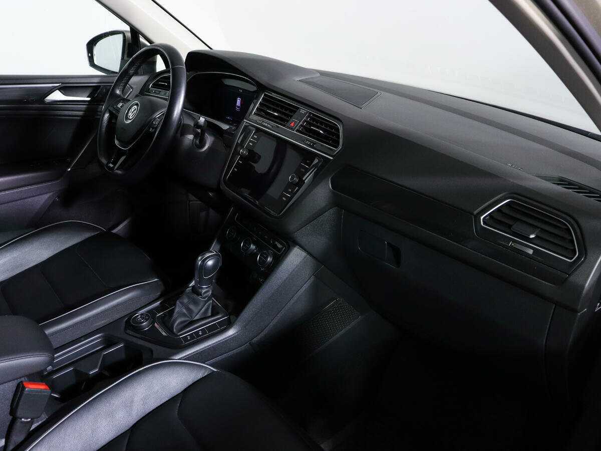 Volkswagen Tiguan, 2018 Фото №7