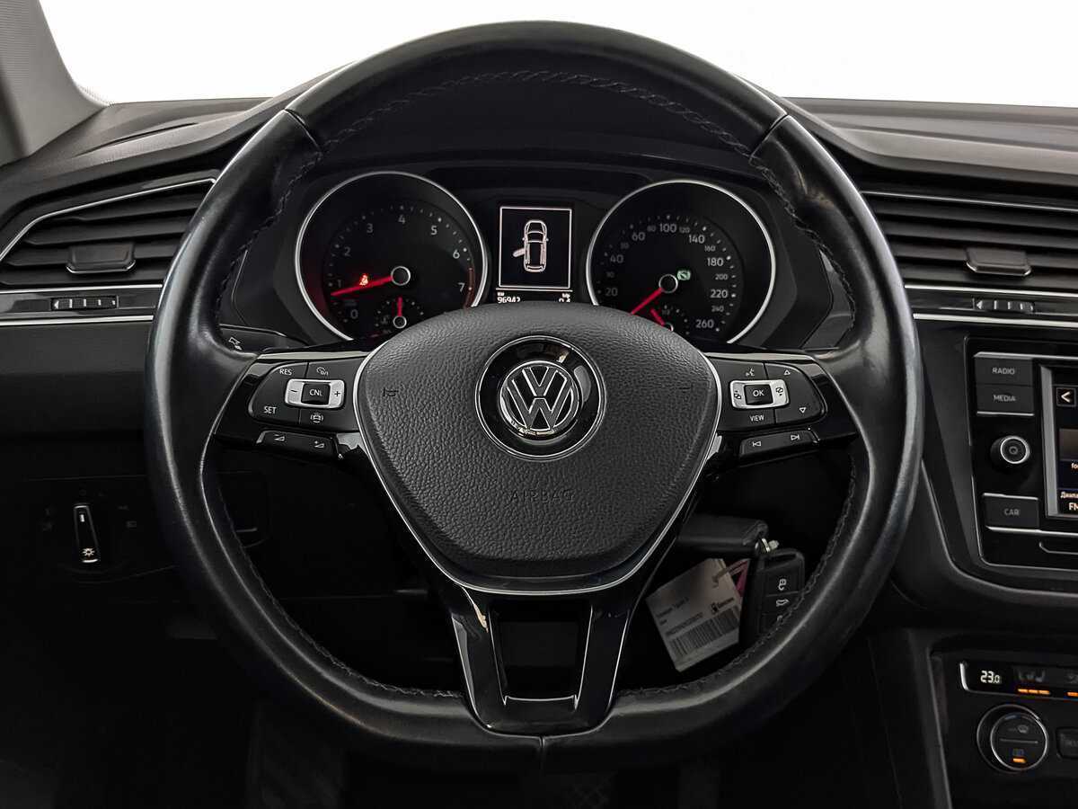 Volkswagen Tiguan, 2018 Фото №20