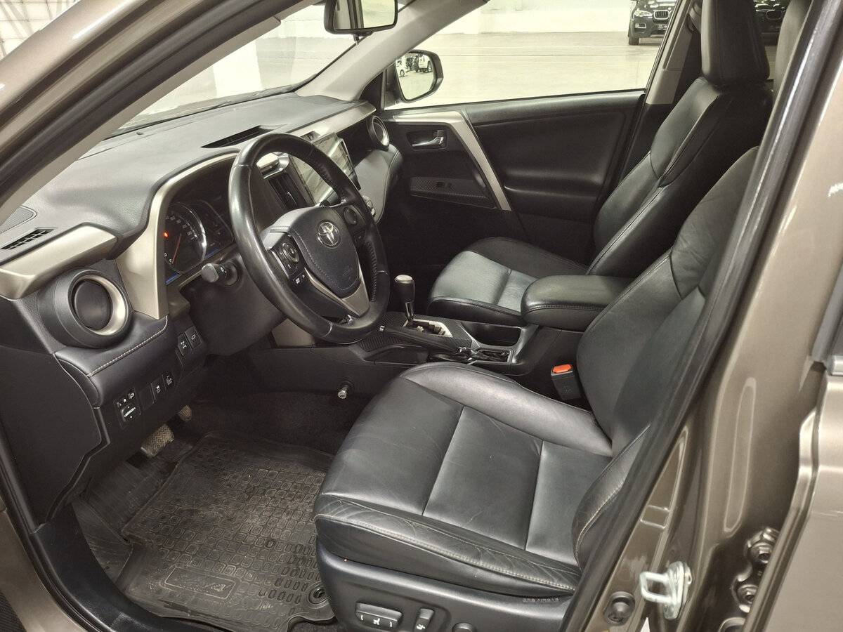 Toyota RAV4 IV (XA40), 2013 Фото №15
