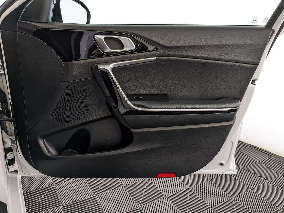 Kia Ceed, 2021 Фото №21