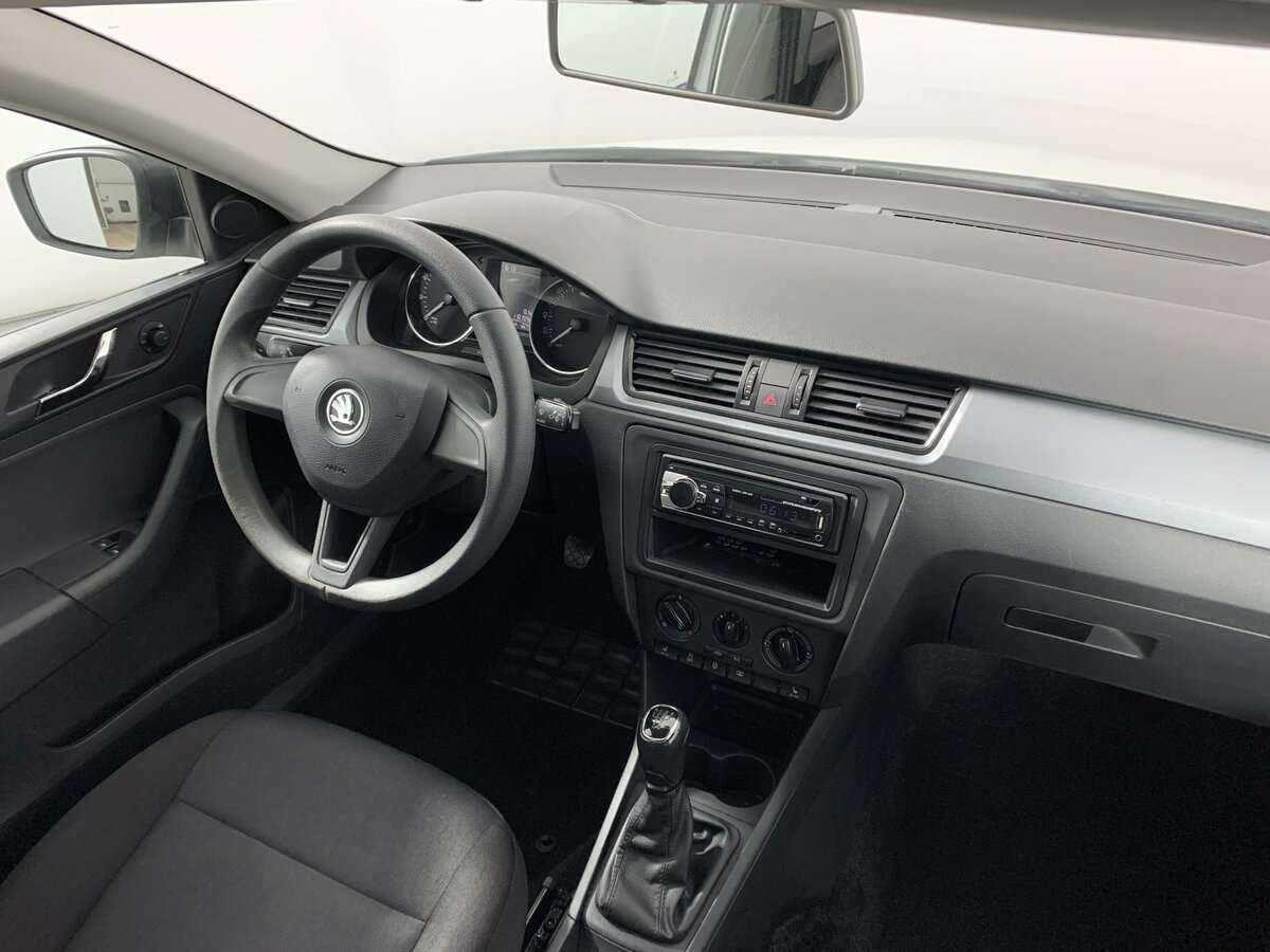 Skoda Rapid, 2017 Фото №11