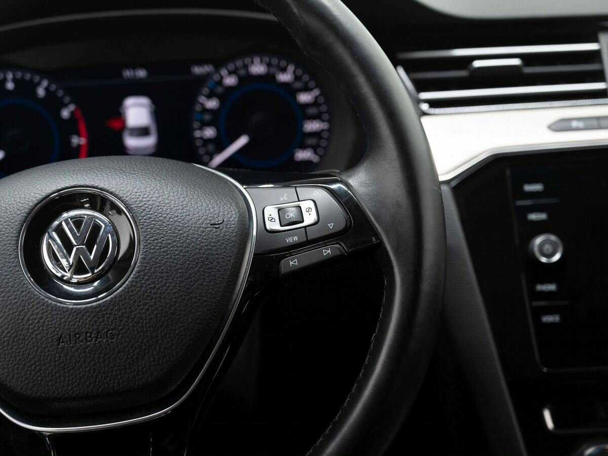 Volkswagen Passat, 2019 Фото №15