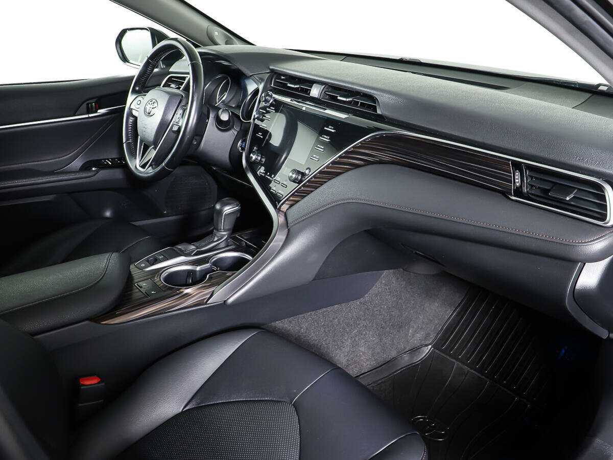 Toyota Camry, 2020 Фото №9