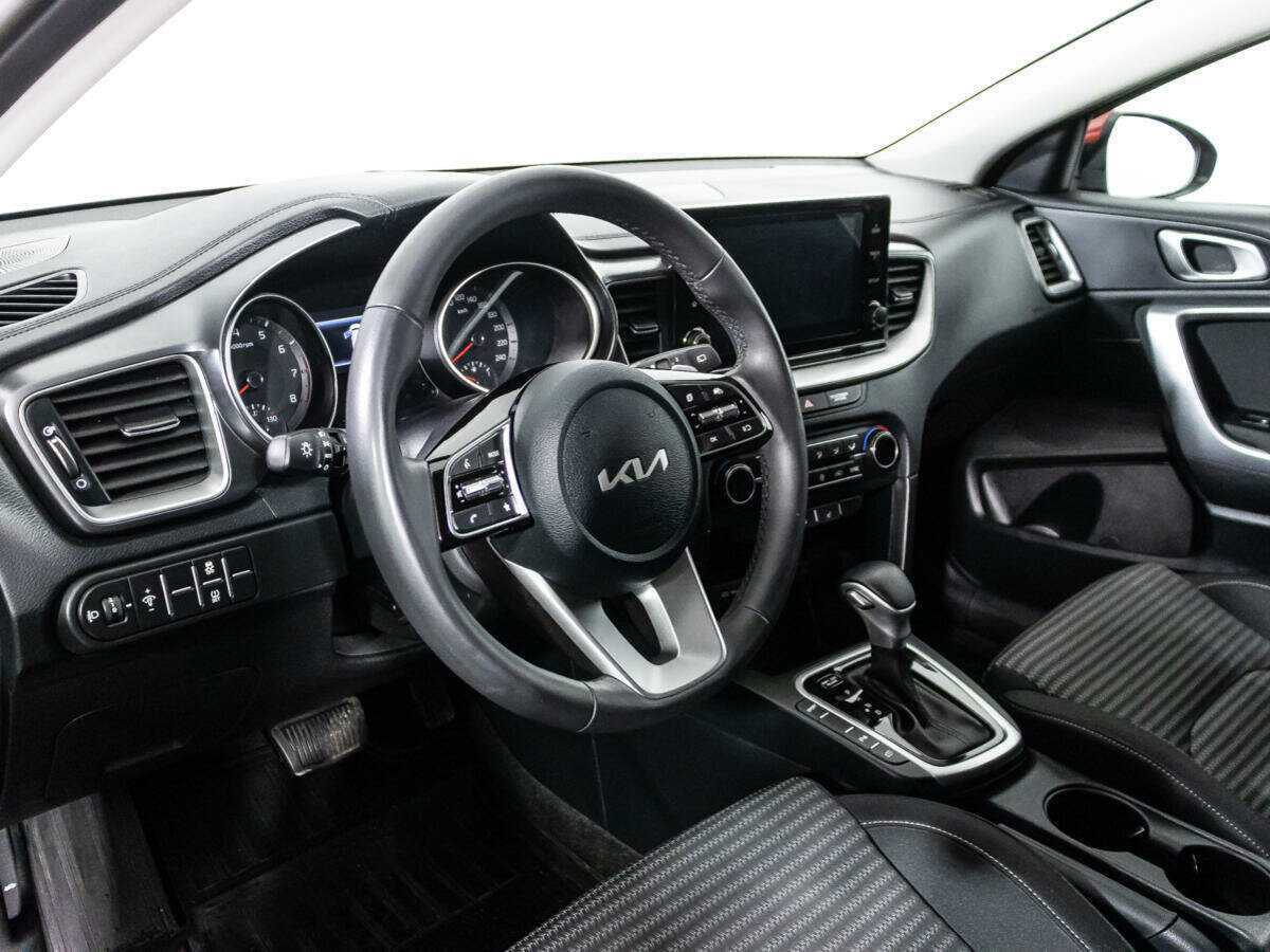 Kia Ceed, 2022 Фото №11