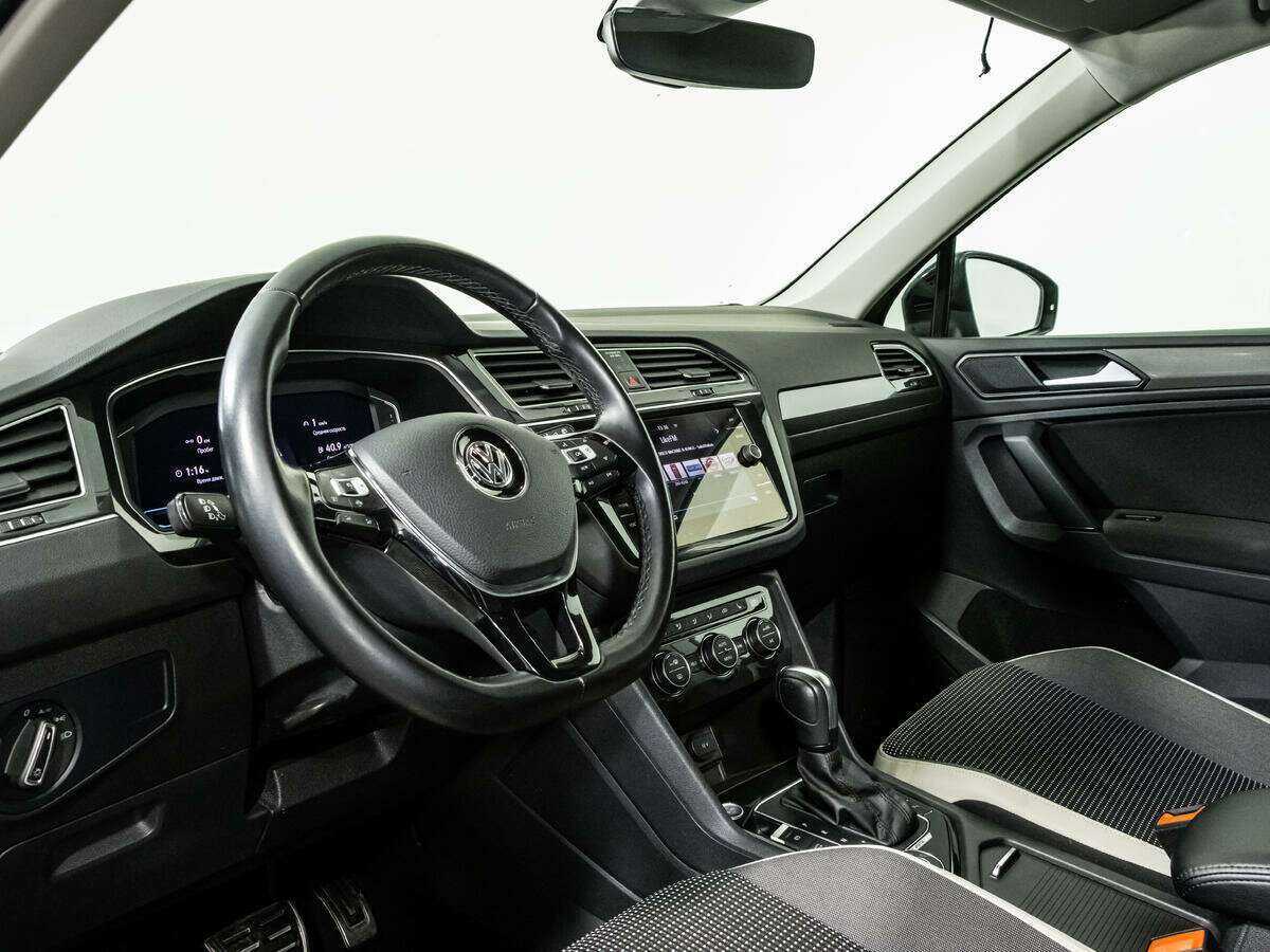 Volkswagen Tiguan, 2020 Фото №9
