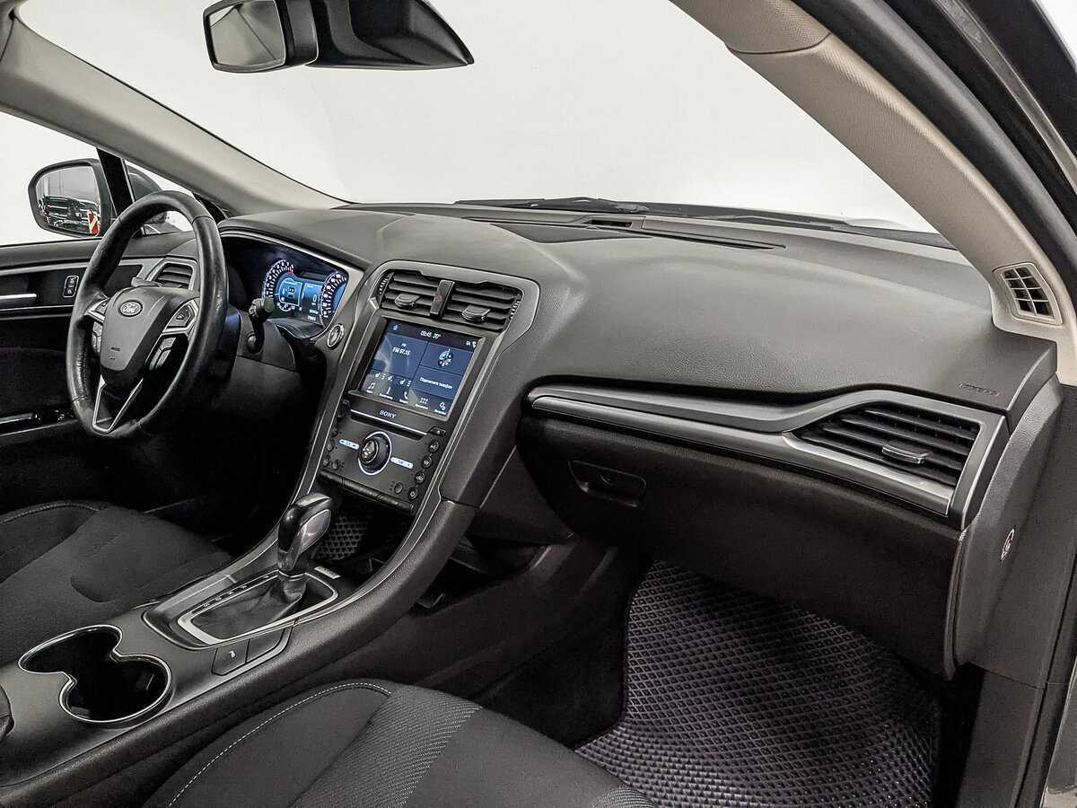 Ford Mondeo, 2018 Фото №13