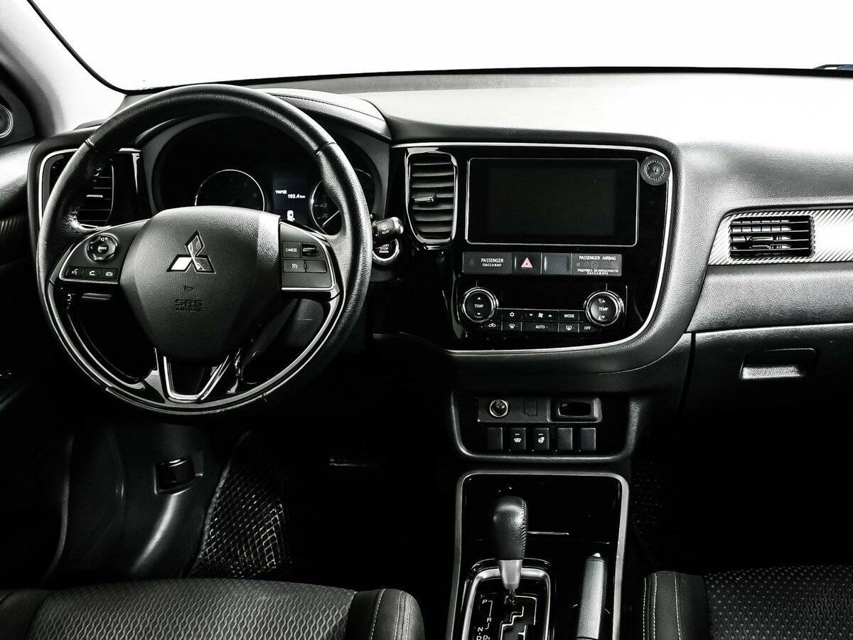 Mitsubishi Outlander, 2018 Фото №11