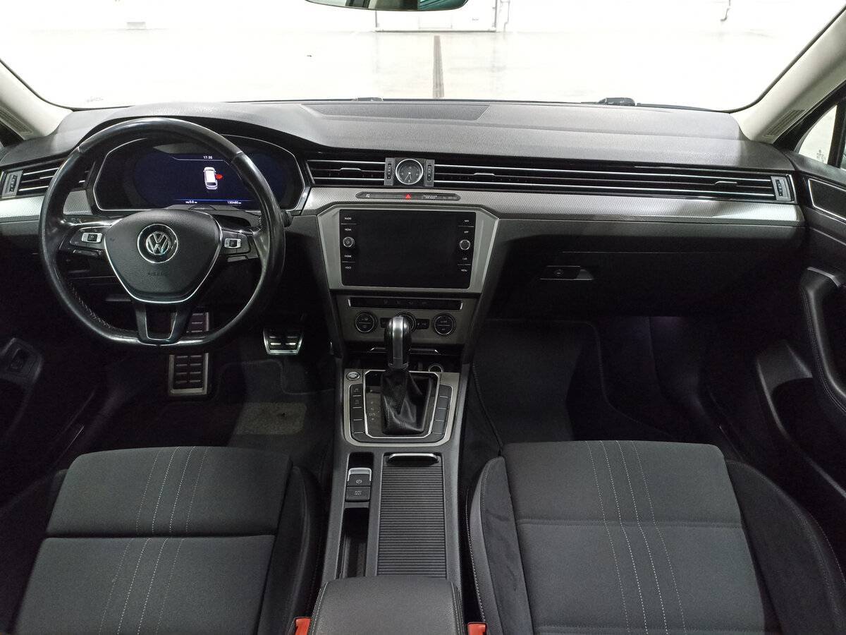 Volkswagen Passat Alltrack, 2018 Фото №14
