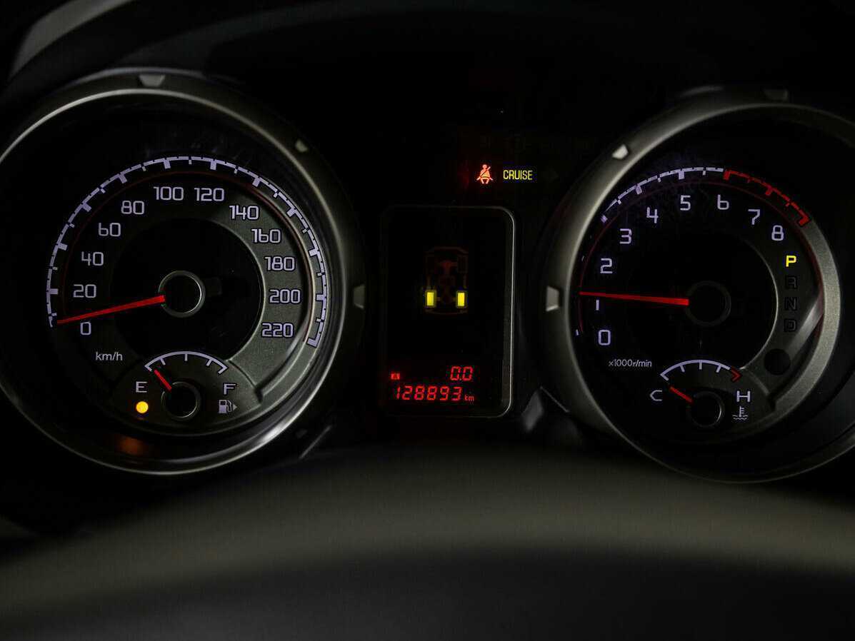 Mitsubishi Pajero, 2015 Фото №11